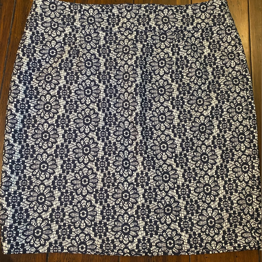 Banana Republic Navy Floral Daisy Lace Pencil Skirt Sz 12